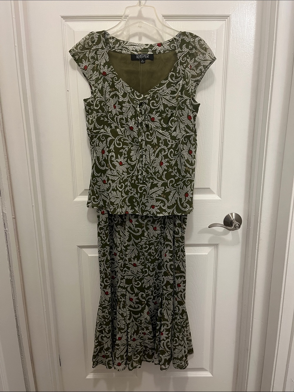 Kasper Olive Green Floral Print Skirt Set with Red Accents
